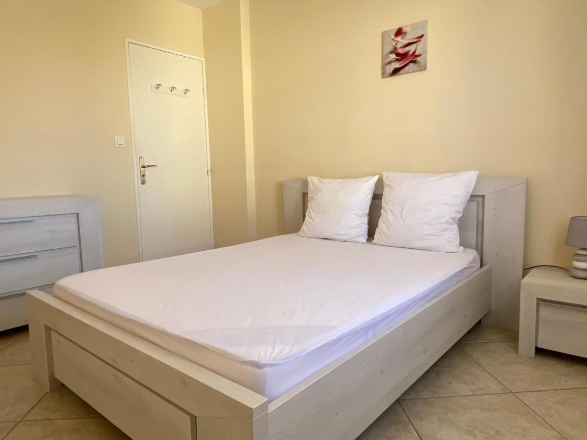 Les Locations Cinaureva 